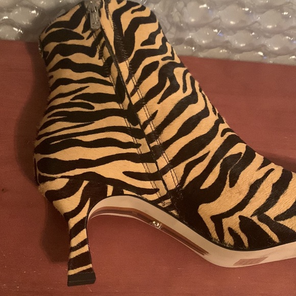 SOLD - Picture 6 of 7